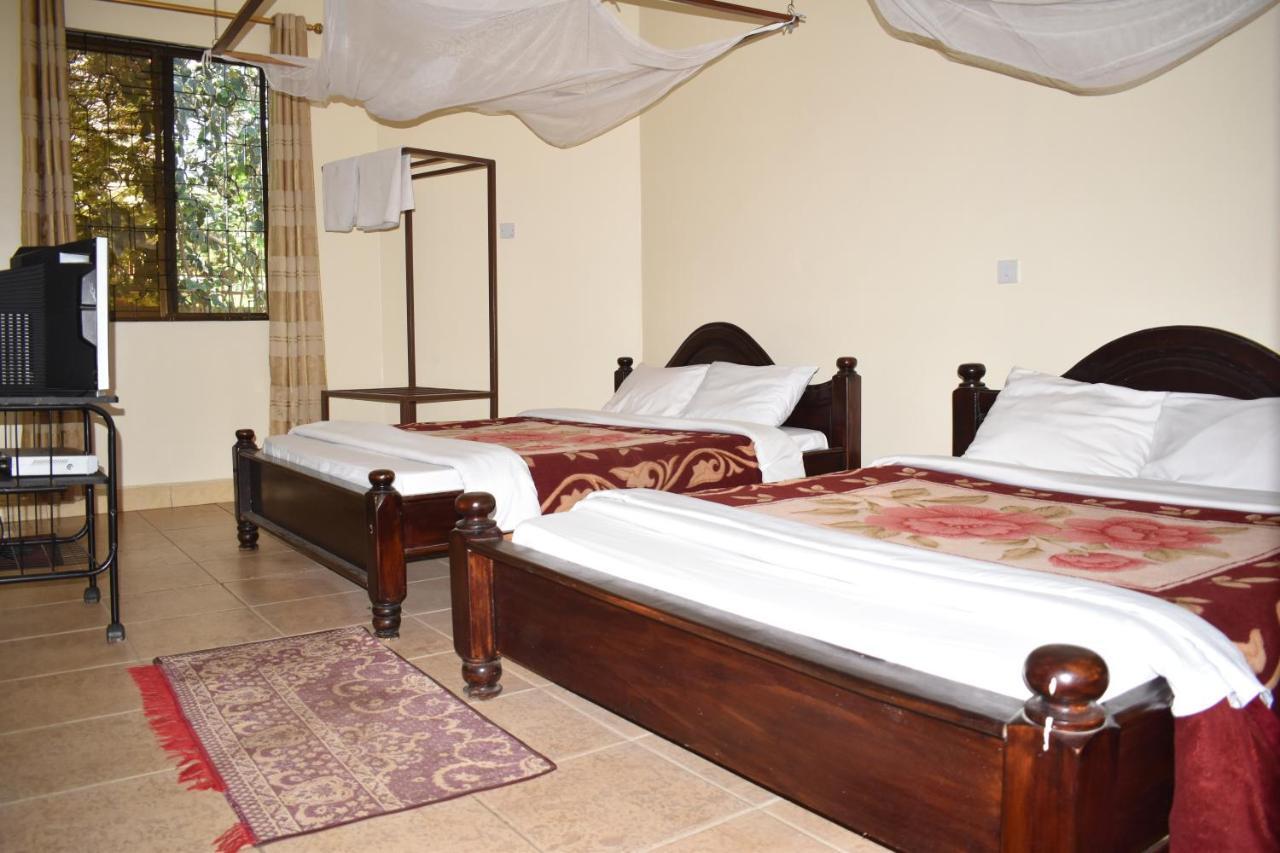 Rainbow Executive Lodge Boma la Ngombe Buitenkant foto